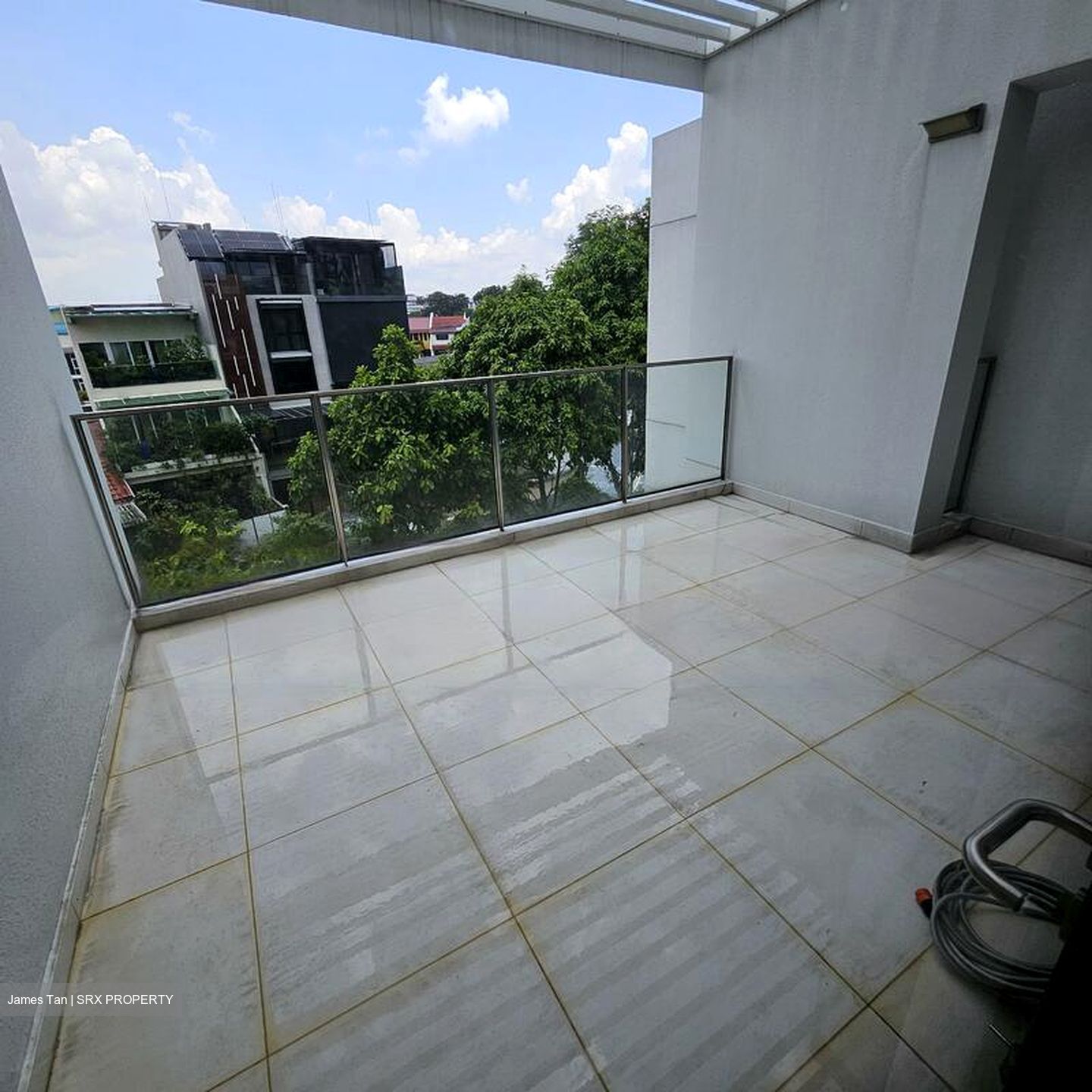 Kovan Regency (D19), Terrace #439403541